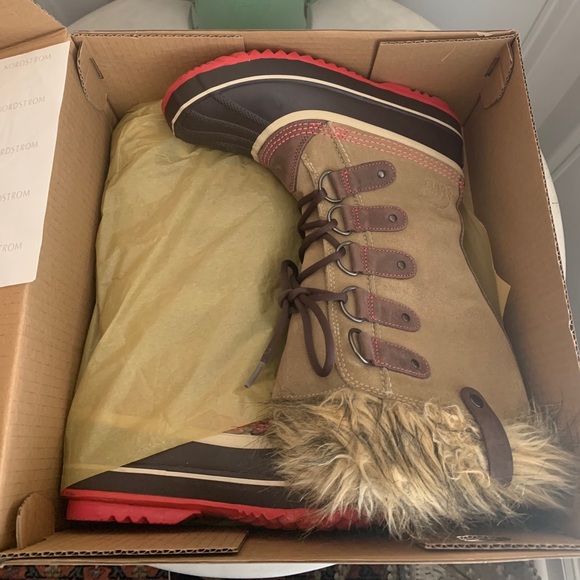 Sorel Joan of Arctic Boots - Picture 7 of 7